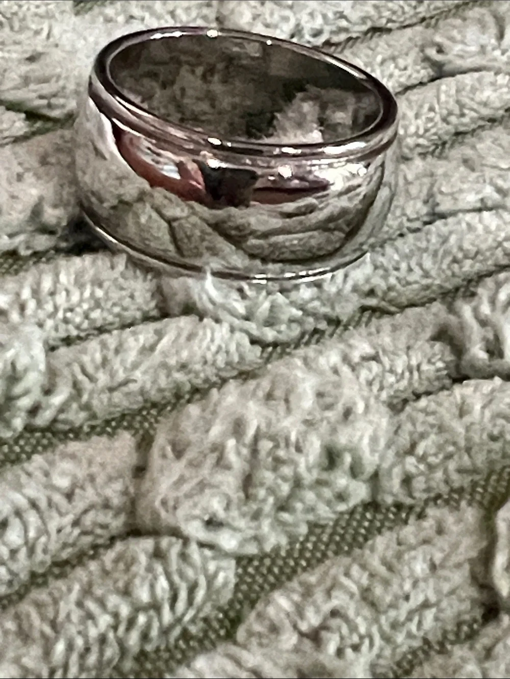 Polished Wide Dome Band Ring - Silver Tone